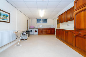 Laundry/Leisure Room- click for photo gallery